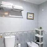 Completo, Amplio, Muy Iluminado Y Con Plaza De Garaje Incluida. * O Grove