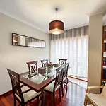 Completo, Amplio, Muy Iluminado Y Con Plaza De Garaje Incluida. Lägenhet O Grove