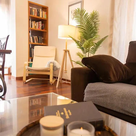 Completo, Amplio, Muy Iluminado Y Con Plaza De Garaje Incluida. O Grove