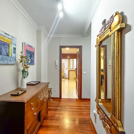 Completo, Amplio, Muy Iluminado Y Con Plaza De Garaje Incluida. Daire