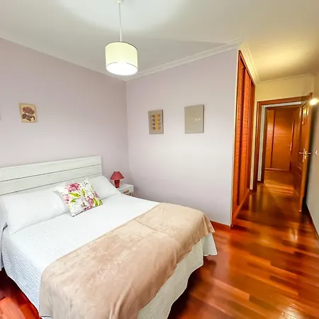 Completo, Amplio, Muy Iluminado Y Con Plaza De Garaje Incluida. Daire *